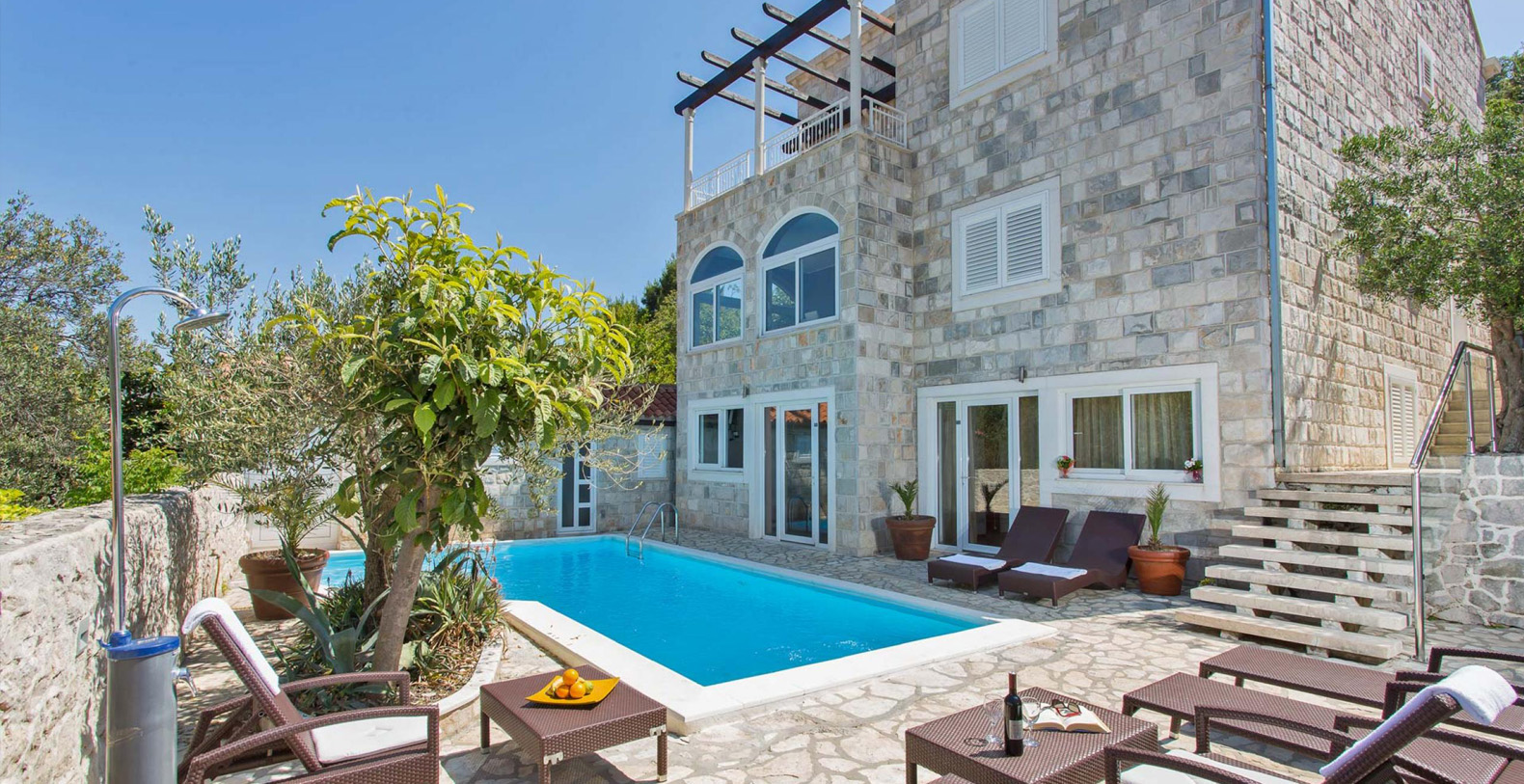 Luxury Villa Holiday Rental